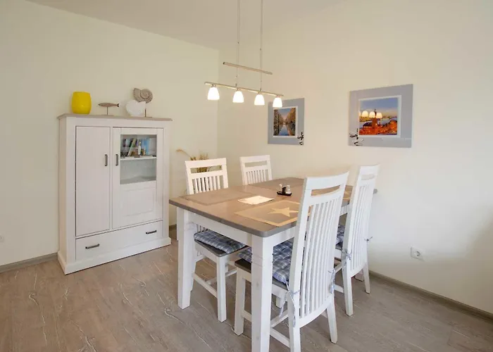 Slowikowski Apartment *